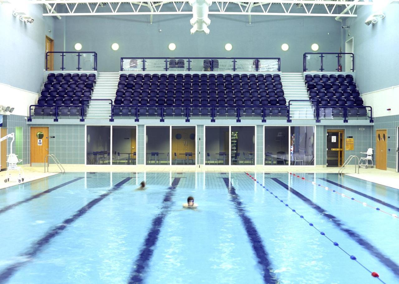 The Olympic Lodge Aylesbury  Eksteriør bilde